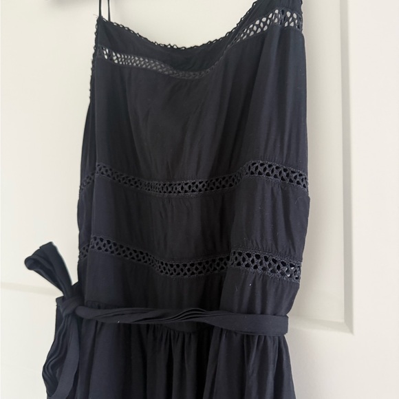 Wilfred Dresses & Skirts - Wilfred Black Strapless Dress with Lace Detail